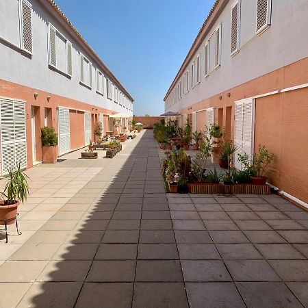 Castilleja , Casa-Apartamento Cerca Centro Sevilla Wifi Familias Trabajo Garaje Кастиеха де ла Куеста Екстериор снимка
