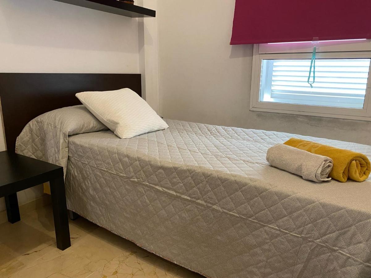 Castilleja , Casa-Apartamento Cerca Centro Sevilla Wifi Familias Trabajo Garaje Кастиеха де ла Куеста Екстериор снимка