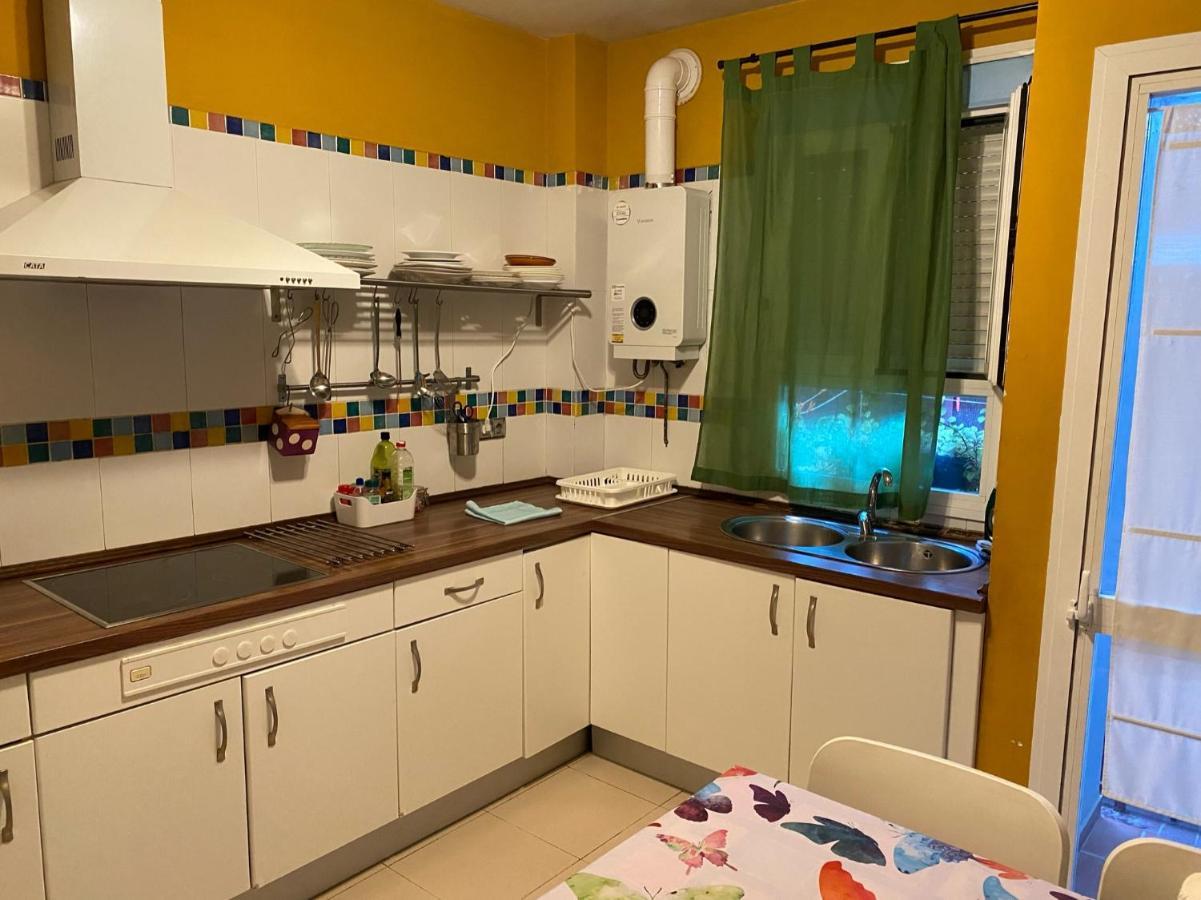 Castilleja , Casa-Apartamento Cerca Centro Sevilla Wifi Familias Trabajo Garaje Кастиеха де ла Куеста Екстериор снимка