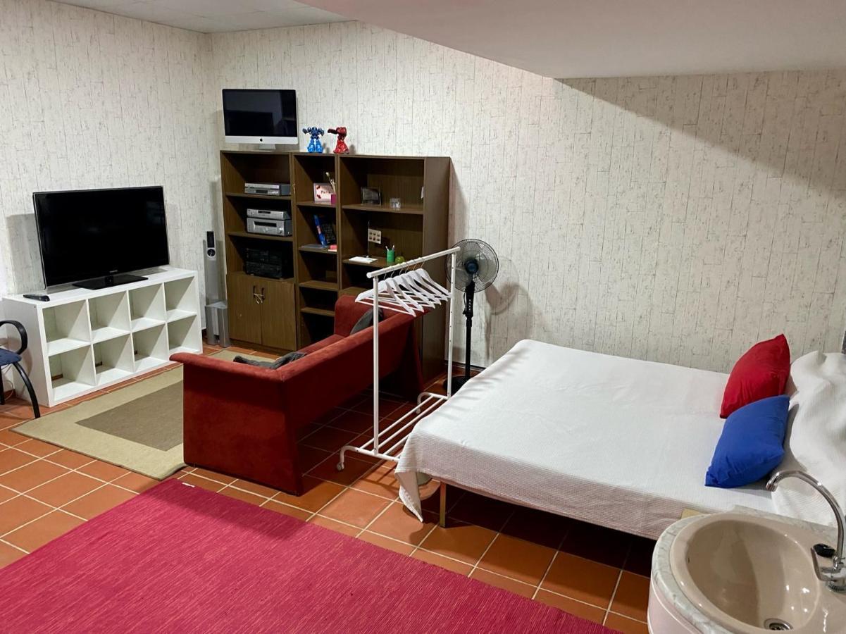 Castilleja , Casa-Apartamento Cerca Centro Sevilla Wifi Familias Trabajo Garaje Кастиеха де ла Куеста Екстериор снимка
