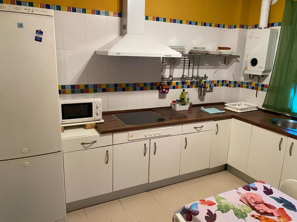 Castilleja , Casa-Apartamento Cerca Centro Sevilla Wifi Familias Trabajo Garaje Кастиеха де ла Куеста Екстериор снимка