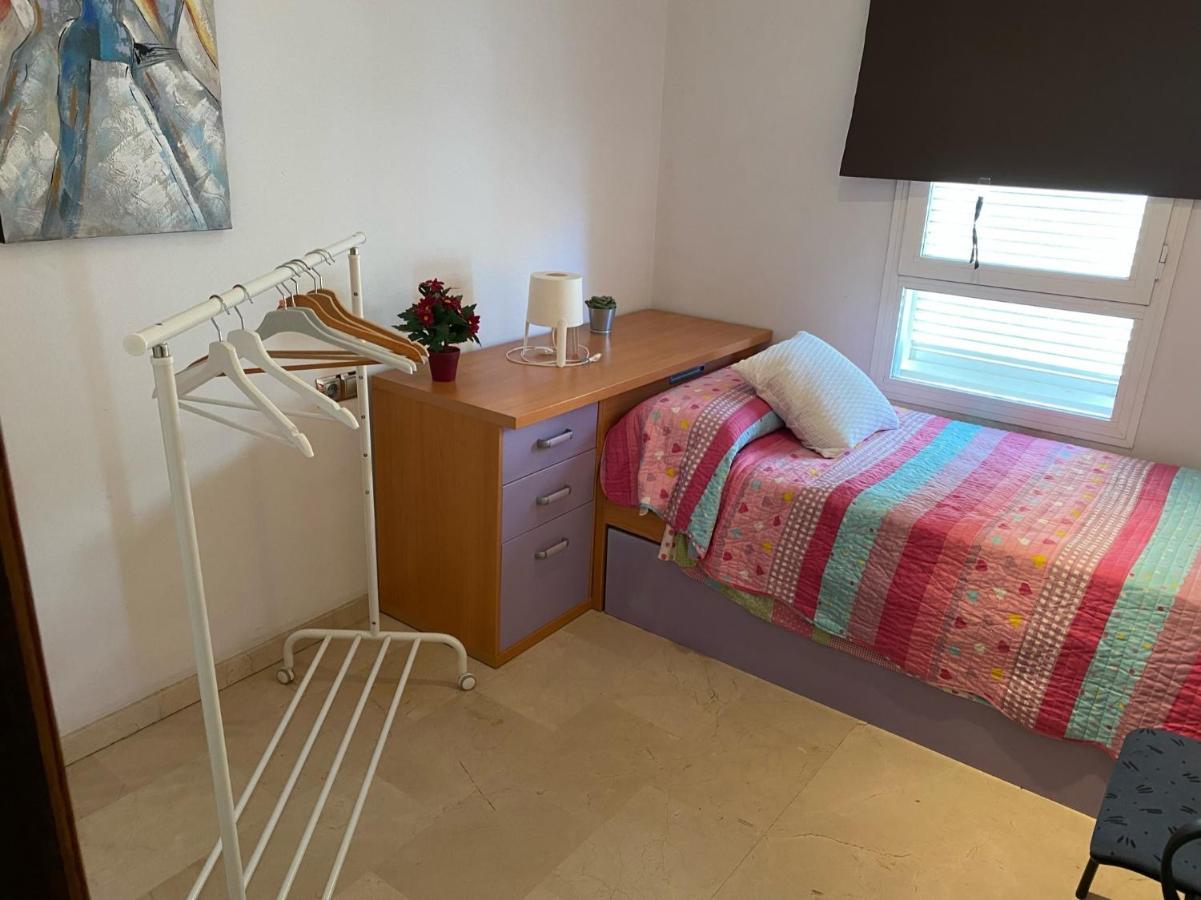 Castilleja , Casa-Apartamento Cerca Centro Sevilla Wifi Familias Trabajo Garaje Кастиеха де ла Куеста Екстериор снимка