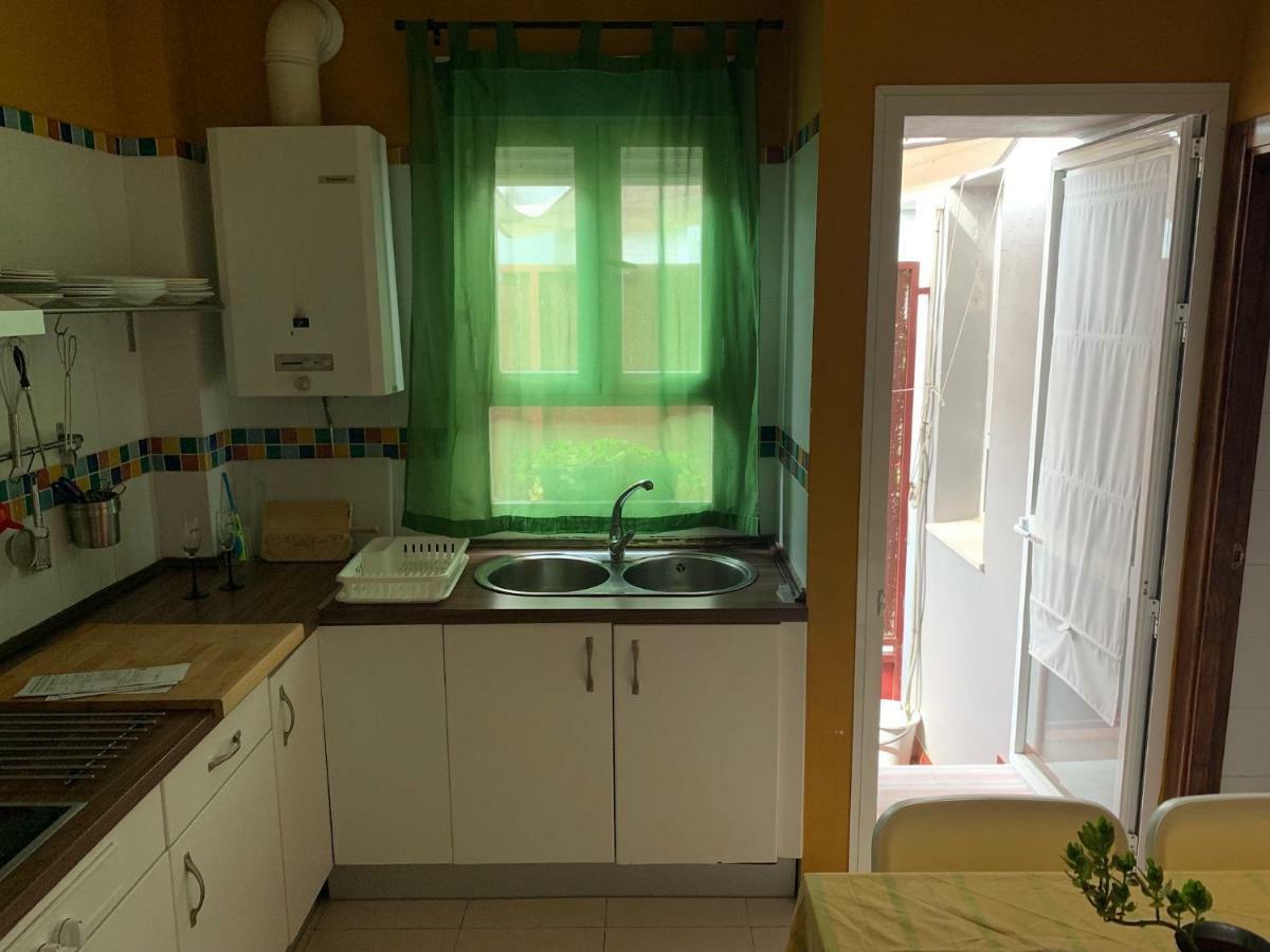Castilleja , Casa-Apartamento Cerca Centro Sevilla Wifi Familias Trabajo Garaje Кастиеха де ла Куеста Екстериор снимка