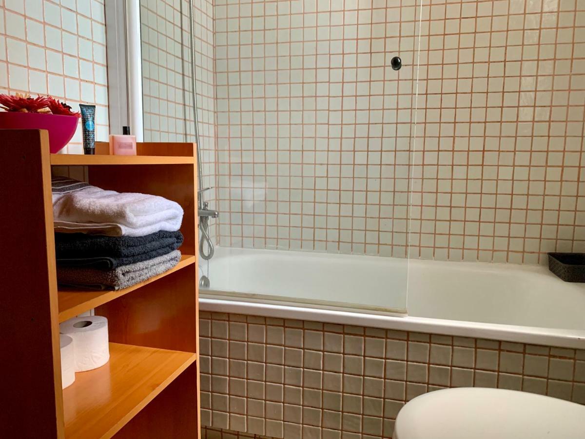 Castilleja , Casa-Apartamento Cerca Centro Sevilla Wifi Familias Trabajo Garaje Кастиеха де ла Куеста Екстериор снимка