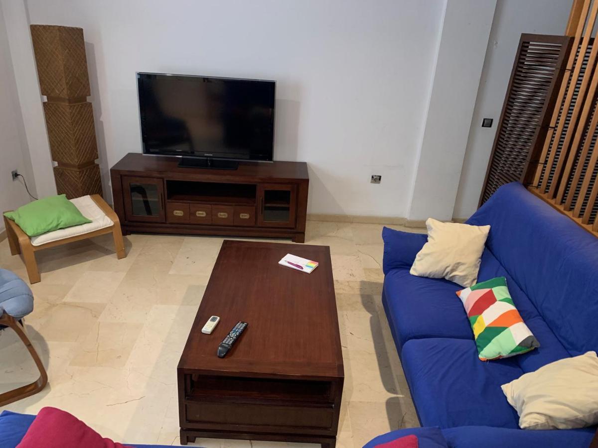 Castilleja , Casa-Apartamento Cerca Centro Sevilla Wifi Familias Trabajo Garaje Кастиеха де ла Куеста Екстериор снимка